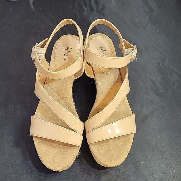 STYLE &CO ANKLE STRAP ADJUSTABLE BUCKLE ROUND TOE SLIP-ON WOMEN"S SANDAL - Picture 3 of 14